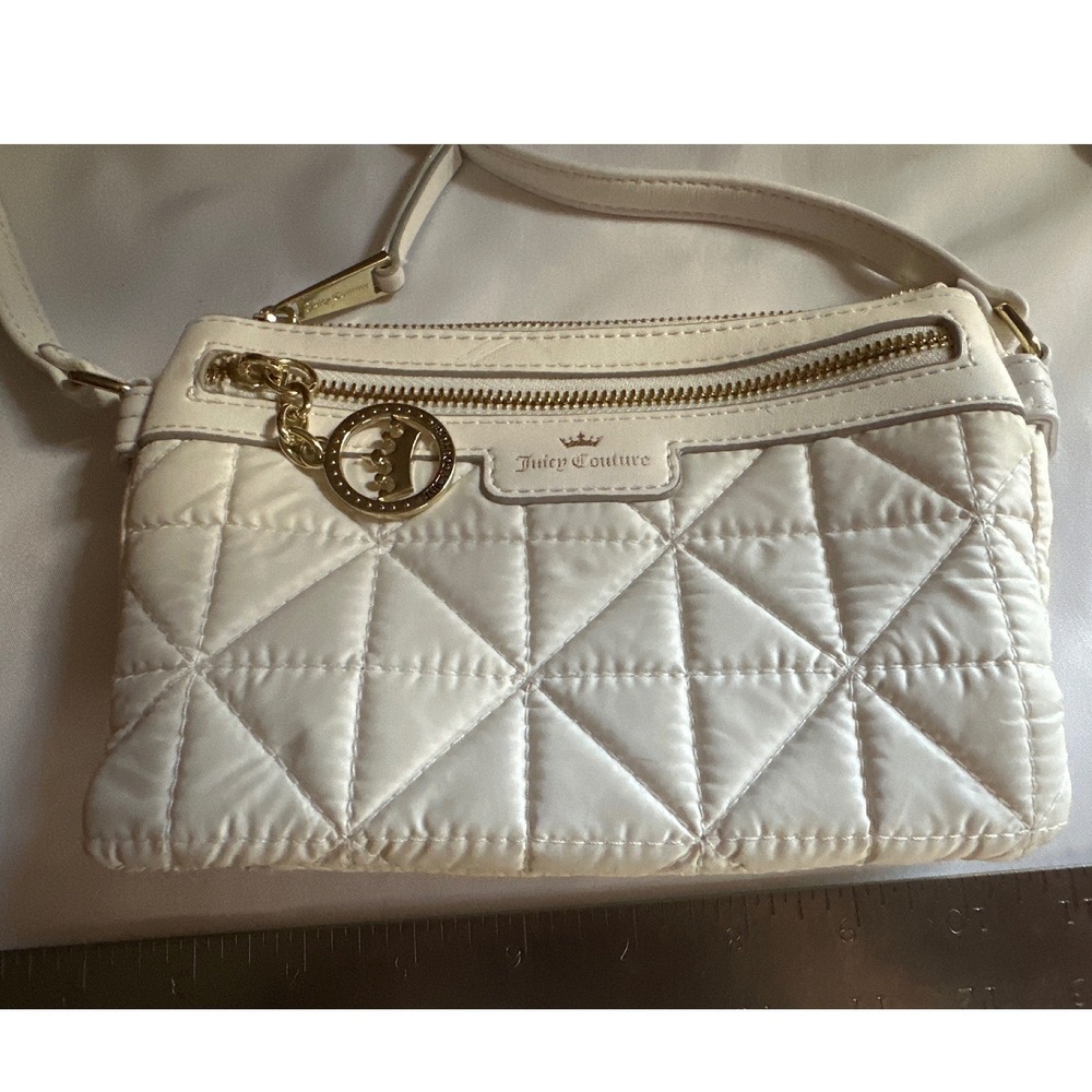 Juicy Couture White Quilted Puffer Shoulder Bag Gold Hardware Y2K Baguette Bag